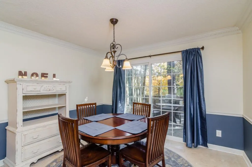 321 The Chace Unit 321, Atlanta, Georgia 30328, 3 Bedrooms Bedrooms, ,2 BathroomsBathrooms,Residential,Sold,321 The Chace Unit 321,5776102