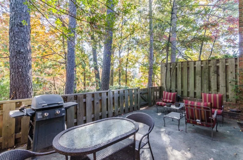 321 The Chace Unit 321, Atlanta, Georgia 30328, 3 Bedrooms Bedrooms, ,2 BathroomsBathrooms,Residential,Sold,321 The Chace Unit 321,5776102