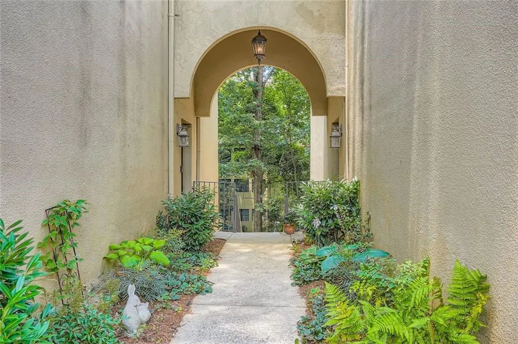 81 La Rue Place Nw, Atlanta, Georgia 30327, 4 Bedrooms Bedrooms, ,3 BathroomsBathrooms,Residential,For Sale,81 La Rue Place Nw,7677544