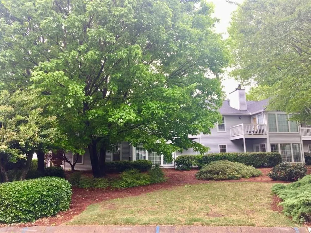 402 Gettysburg Place Unit 402, Sandy Springs, Georgia 30350, 2 Bedrooms Bedrooms, ,2 BathroomsBathrooms,Residential,Sold,402 Gettysburg Place Unit 402,6000342