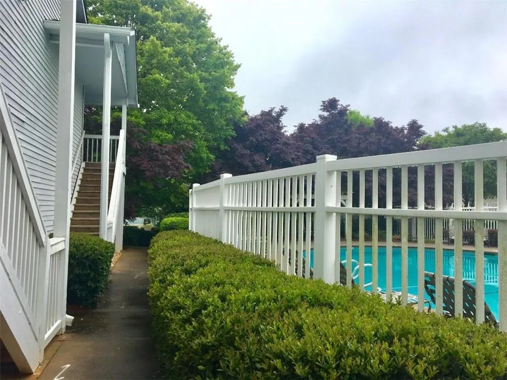 402 Gettysburg Place Unit 402, Sandy Springs, Georgia 30350, 2 Bedrooms Bedrooms, ,2 BathroomsBathrooms,Residential,Sold,402 Gettysburg Place Unit 402,6000342