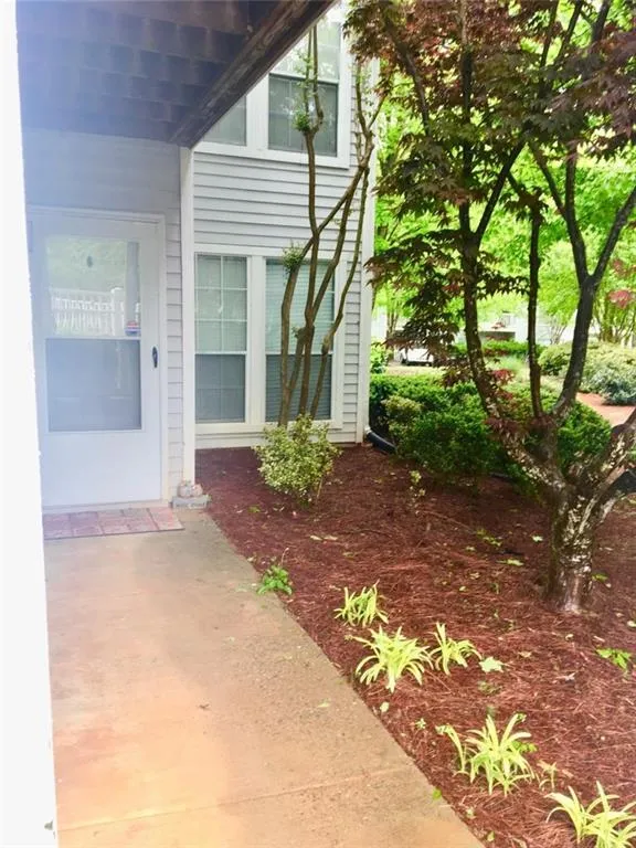 402 Gettysburg Place Unit 402, Sandy Springs, Georgia 30350, 2 Bedrooms Bedrooms, ,2 BathroomsBathrooms,Residential,Sold,402 Gettysburg Place Unit 402,6000342