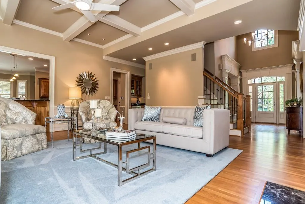 500 Glengate Cove, Sandy Springs, Georgia 30328, 5 Bedrooms Bedrooms, ,4 BathroomsBathrooms,Residential,Sold,500 Glengate Cove,5860316