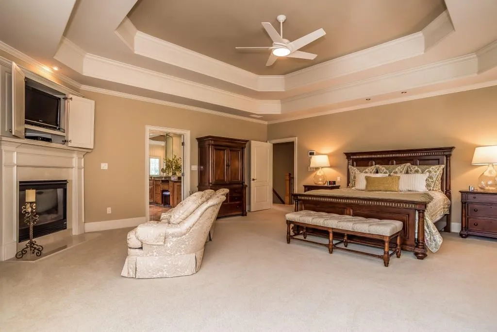 500 Glengate Cove, Sandy Springs, Georgia 30328, 5 Bedrooms Bedrooms, ,4 BathroomsBathrooms,Residential,Sold,500 Glengate Cove,5860316