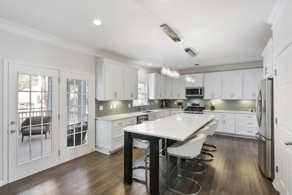 1045 Lancaster Walk, Atlanta, Georgia 30328, 4 Bedrooms Bedrooms, ,4 BathroomsBathrooms,Residential,Sold,1045 Lancaster Walk,6694181