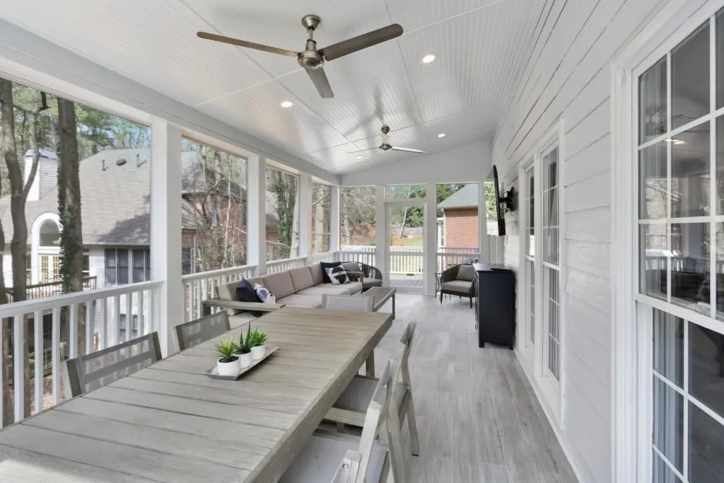 1045 Lancaster Walk, Atlanta, Georgia 30328, 4 Bedrooms Bedrooms, ,4 BathroomsBathrooms,Residential,Sold,1045 Lancaster Walk,6694181