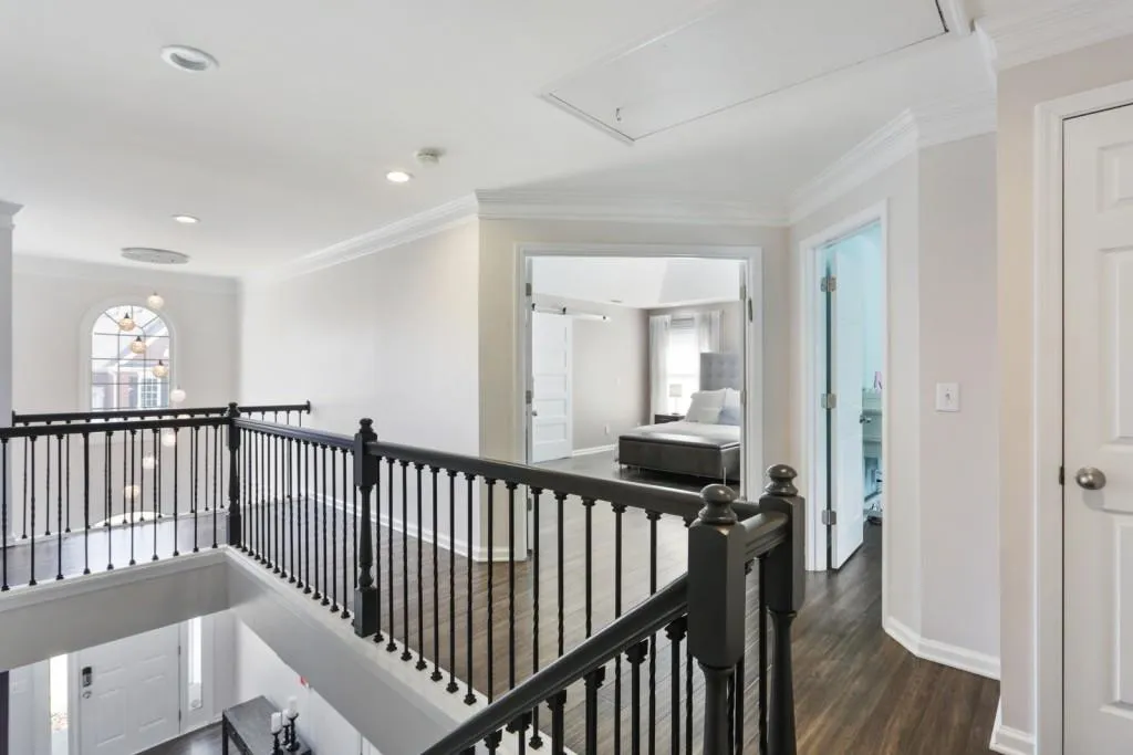 1045 Lancaster Walk, Atlanta, Georgia 30328, 4 Bedrooms Bedrooms, ,4 BathroomsBathrooms,Residential,Sold,1045 Lancaster Walk,6694181