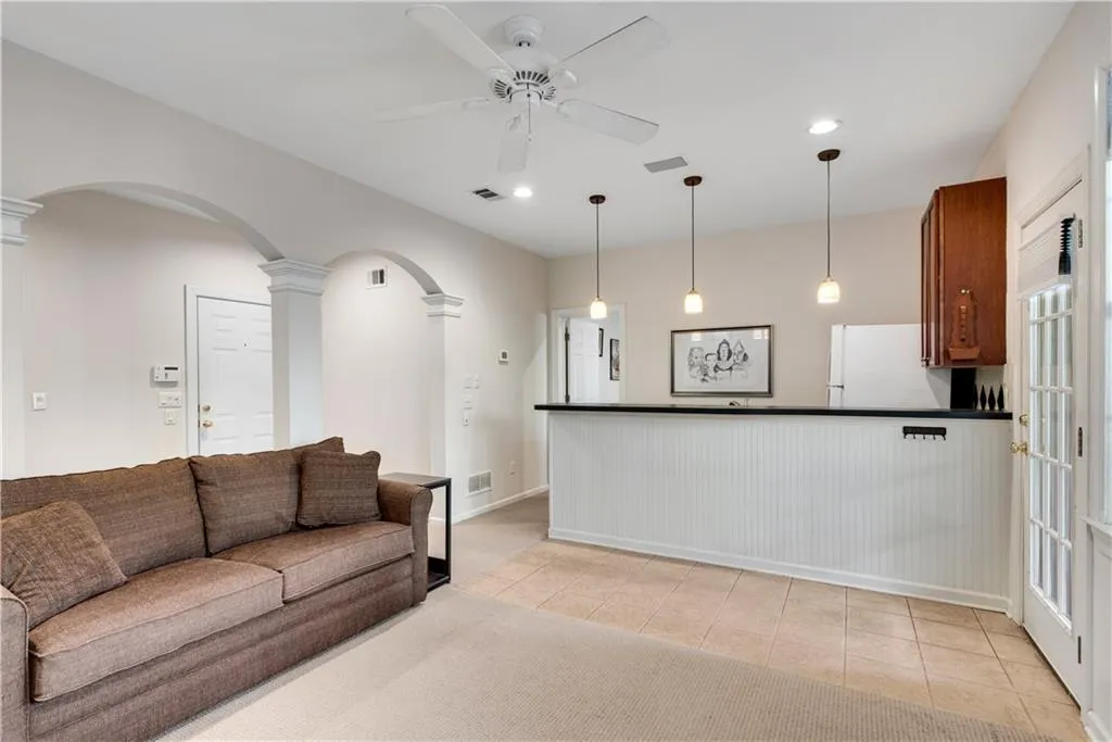 992 Wescott Lane, Atlanta, Georgia 30319, 4 Bedrooms Bedrooms, ,3 BathroomsBathrooms,Residential,For Sale,992 Wescott Lane,7743201
