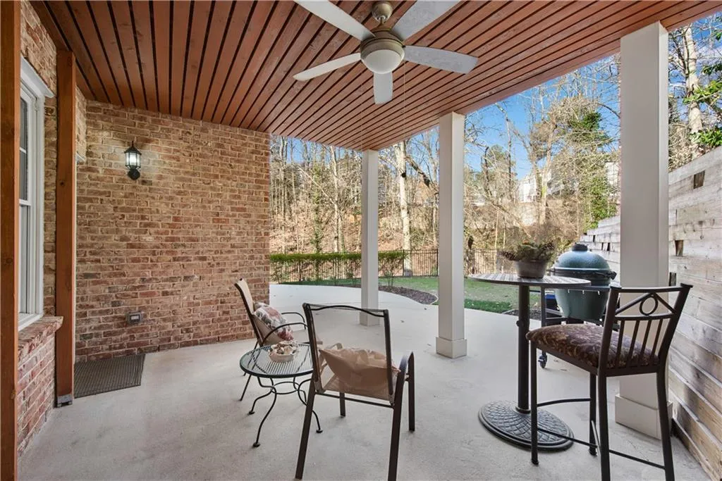 992 Wescott Lane, Atlanta, Georgia 30319, 4 Bedrooms Bedrooms, ,3 BathroomsBathrooms,Residential,For Sale,992 Wescott Lane,7743201