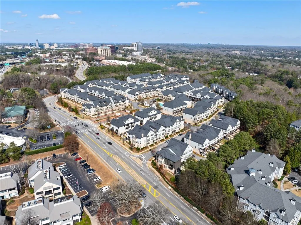 2527 Figaro Drive Unit 214, Atlanta, Georgia 30339, 3 Bedrooms Bedrooms, 0 ,3 BathroomsBathrooms,Residential,For Sale,2527 Figaro Drive Unit 214,7729784