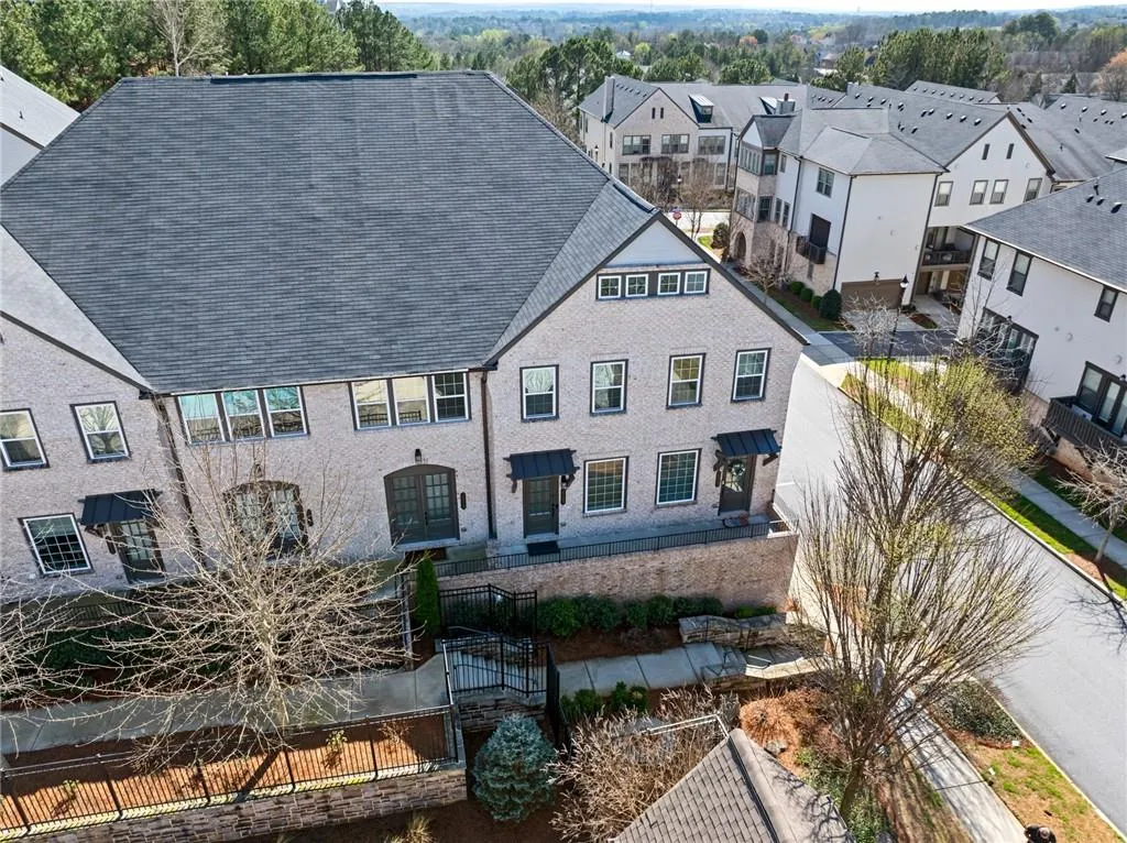 2527 Figaro Drive Unit 214, Atlanta, Georgia 30339, 3 Bedrooms Bedrooms, 0 ,3 BathroomsBathrooms,Residential,For Sale,2527 Figaro Drive Unit 214,7729784
