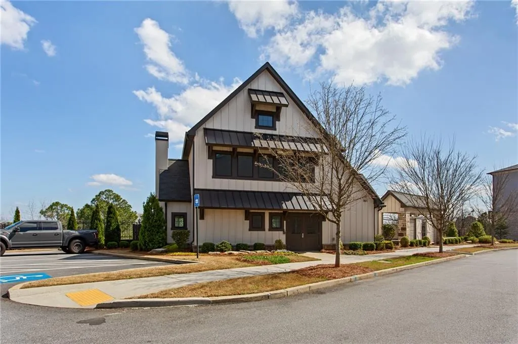 2527 Figaro Drive Unit 214, Atlanta, Georgia 30339, 3 Bedrooms Bedrooms, 0 ,3 BathroomsBathrooms,Residential,For Sale,2527 Figaro Drive Unit 214,7729784