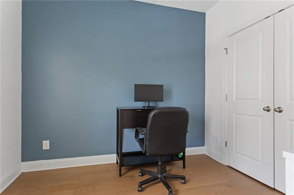 2527 Figaro Drive Unit 214, Atlanta, Georgia 30339, 3 Bedrooms Bedrooms, 0 ,3 BathroomsBathrooms,Residential,For Sale,2527 Figaro Drive Unit 214,7729784