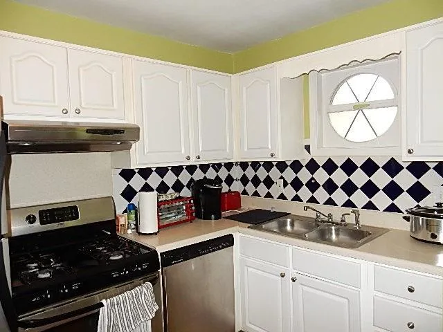 5400 Roswell Road Unit F-6, Atlanta, Georgia 30342, 1 Bedroom Bedrooms, ,1 BathroomBathrooms,Residential,Sold,5400 Roswell Road Unit F-6,5821514