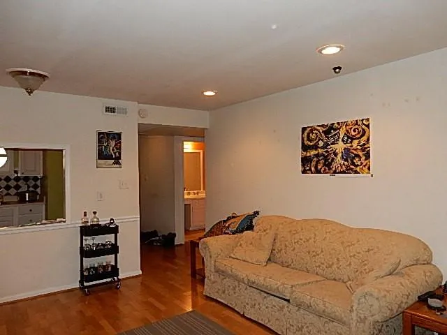 5400 Roswell Road Unit F-6, Atlanta, Georgia 30342, 1 Bedroom Bedrooms, ,1 BathroomBathrooms,Residential,Sold,5400 Roswell Road Unit F-6,5821514