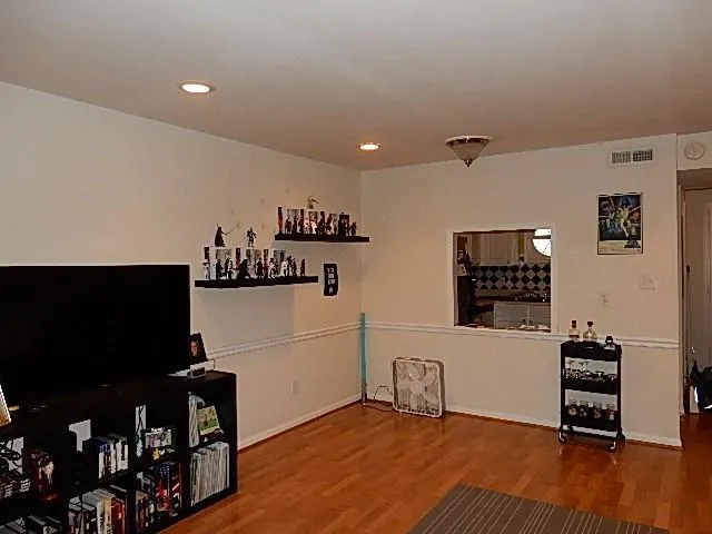 5400 Roswell Road Unit F-6, Atlanta, Georgia 30342, 1 Bedroom Bedrooms, ,1 BathroomBathrooms,Residential,Sold,5400 Roswell Road Unit F-6,5821514