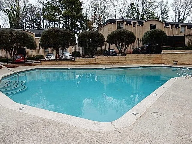 5400 Roswell Road Unit F-6, Atlanta, Georgia 30342, 1 Bedroom Bedrooms, ,1 BathroomBathrooms,Residential,Sold,5400 Roswell Road Unit F-6,5821514