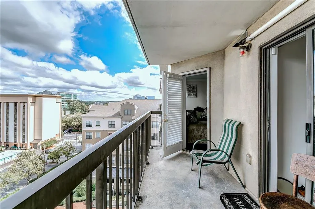 795 Hammond Drive Unit 813, Sandy Springs, Georgia 30328, 2 Bedrooms Bedrooms, ,2 BathroomsBathrooms,Residential,Sold,795 Hammond Drive Unit 813,6877356