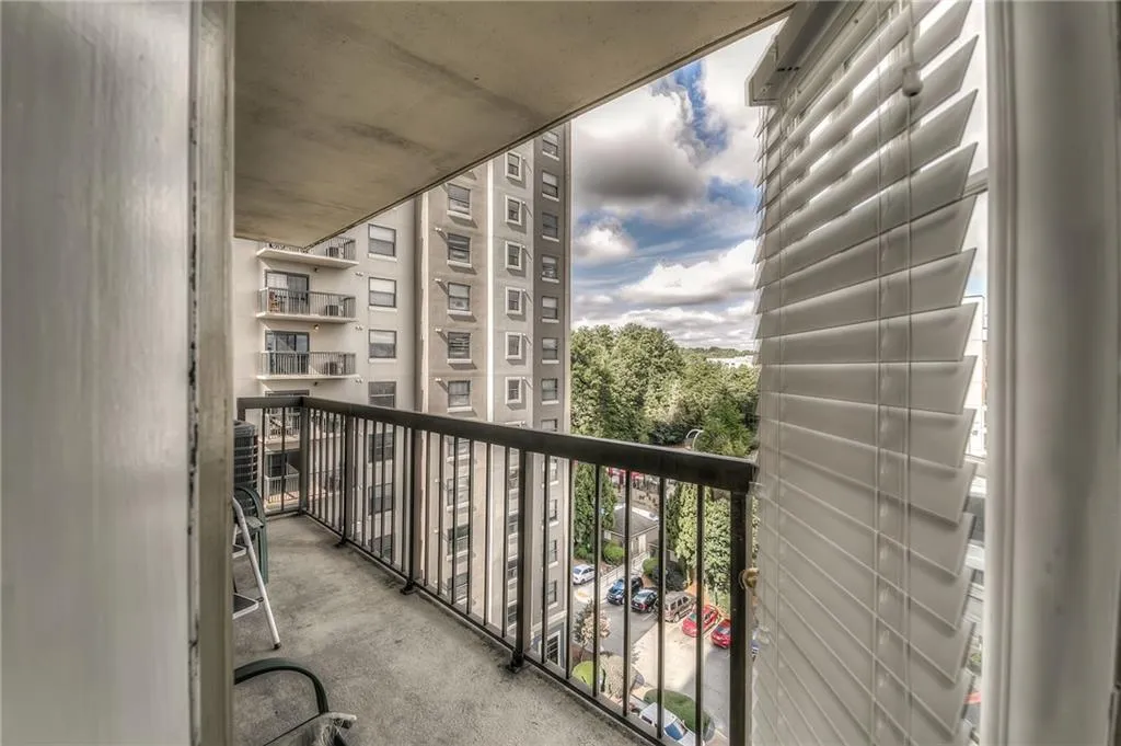 795 Hammond Drive Unit 813, Sandy Springs, Georgia 30328, 2 Bedrooms Bedrooms, ,2 BathroomsBathrooms,Residential,Sold,795 Hammond Drive Unit 813,6877356