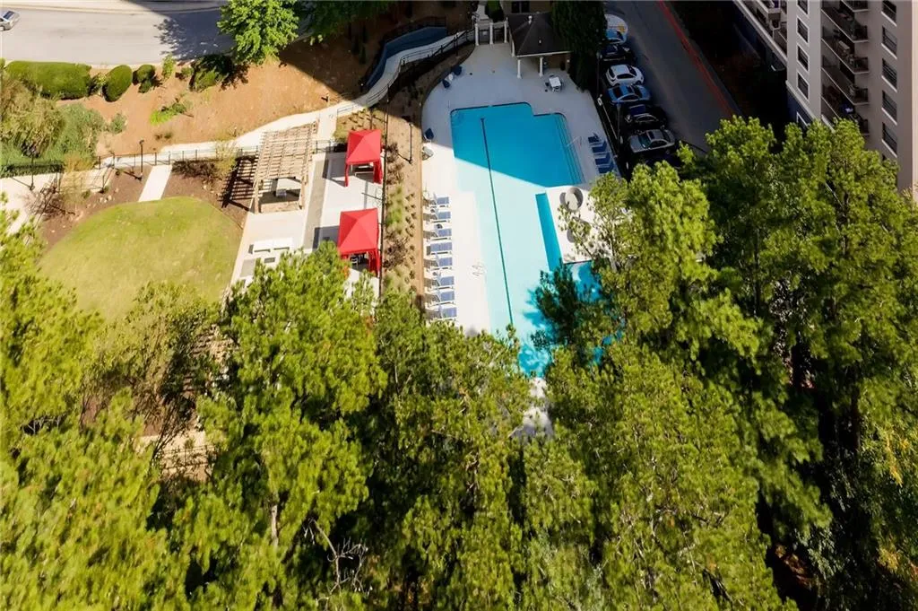 795 Hammond Drive Unit 813, Sandy Springs, Georgia 30328, 2 Bedrooms Bedrooms, ,2 BathroomsBathrooms,Residential,Sold,795 Hammond Drive Unit 813,6877356