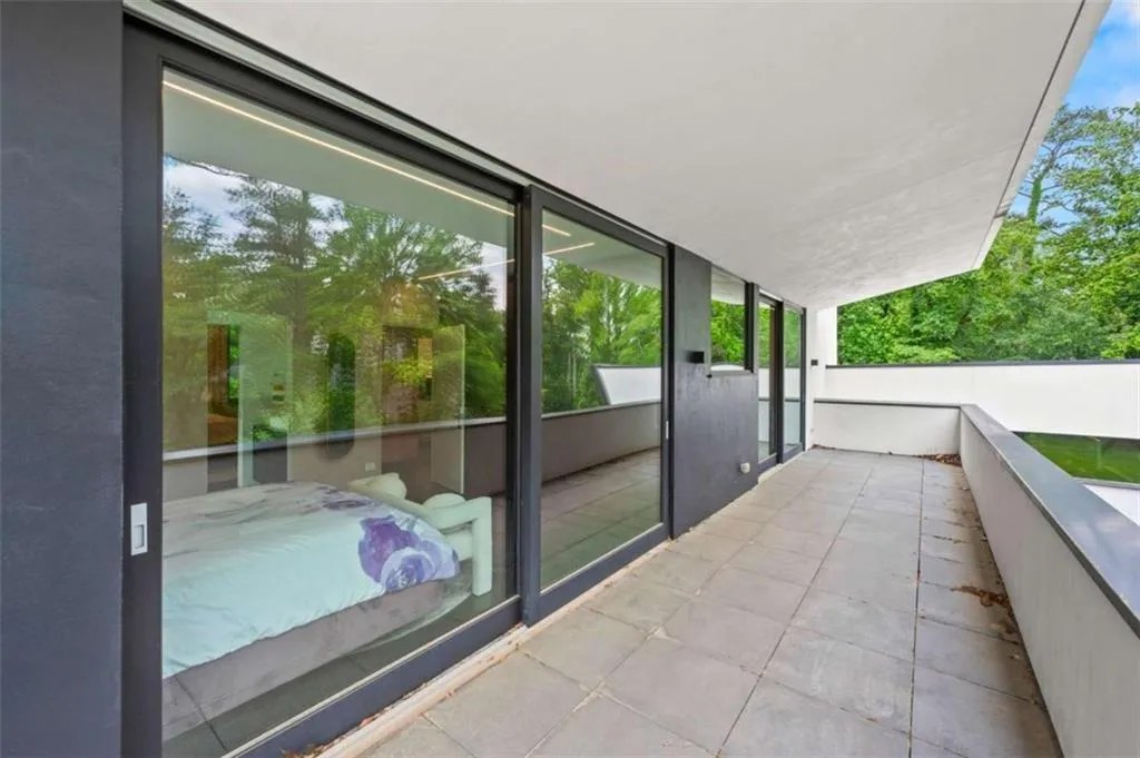 3891 Wieuca Road Ne, Atlanta, Georgia 30342, 5 Bedrooms Bedrooms, ,6 BathroomsBathrooms,Residential,For Sale,3891 Wieuca Road Ne,7638459