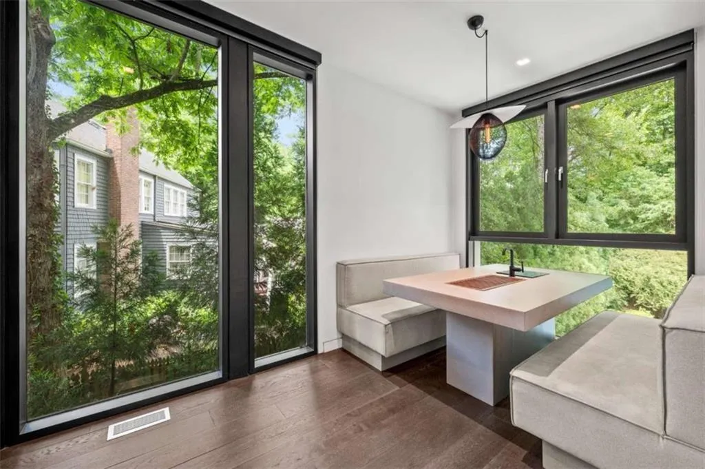 3891 Wieuca Road Ne, Atlanta, Georgia 30342, 5 Bedrooms Bedrooms, ,6 BathroomsBathrooms,Residential,For Sale,3891 Wieuca Road Ne,7638459