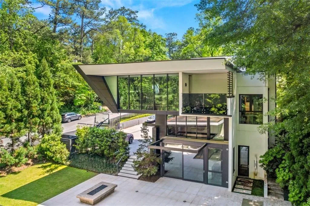 3891 Wieuca Road Ne, Atlanta, Georgia 30342, 5 Bedrooms Bedrooms, ,6 BathroomsBathrooms,Residential,For Sale,3891 Wieuca Road Ne,7638459