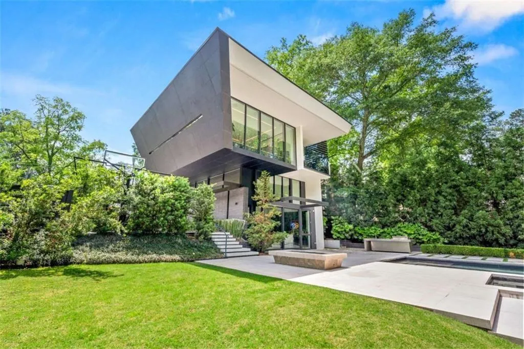 3891 Wieuca Road Ne, Atlanta, Georgia 30342, 5 Bedrooms Bedrooms, ,6 BathroomsBathrooms,Residential,For Sale,3891 Wieuca Road Ne,7638459