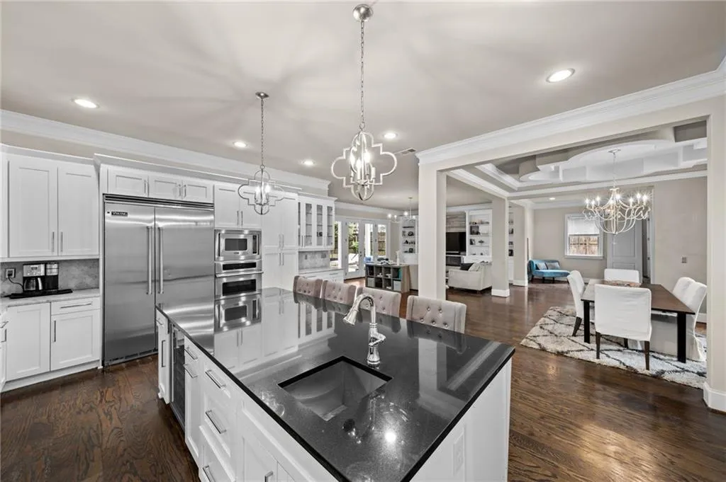 2601 Stoland Drive Ne, Brookhaven, Georgia 30319, 5 Bedrooms Bedrooms, ,4 BathroomsBathrooms,Residential,For Sale,2601 Stoland Drive Ne,7617238
