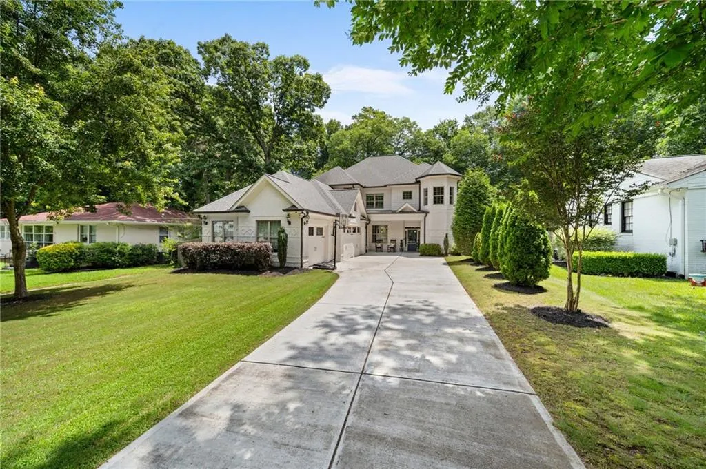 2601 Stoland Drive Ne, Brookhaven, Georgia 30319, 5 Bedrooms Bedrooms, ,4 BathroomsBathrooms,Residential,For Sale,2601 Stoland Drive Ne,7617238