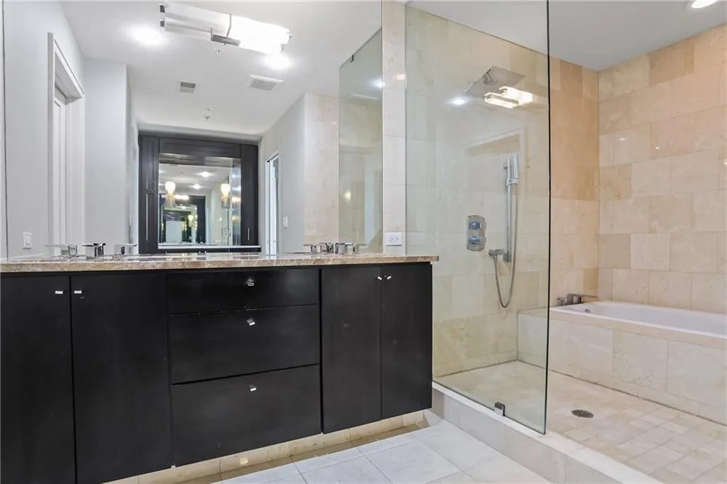 3325 Piedmont Road Ne Unit 2901, Atlanta, Georgia 30305, 3 Bedrooms Bedrooms, ,3 BathroomsBathrooms,Residential,For Sale,3325 Piedmont Road Ne Unit 2901,7617023