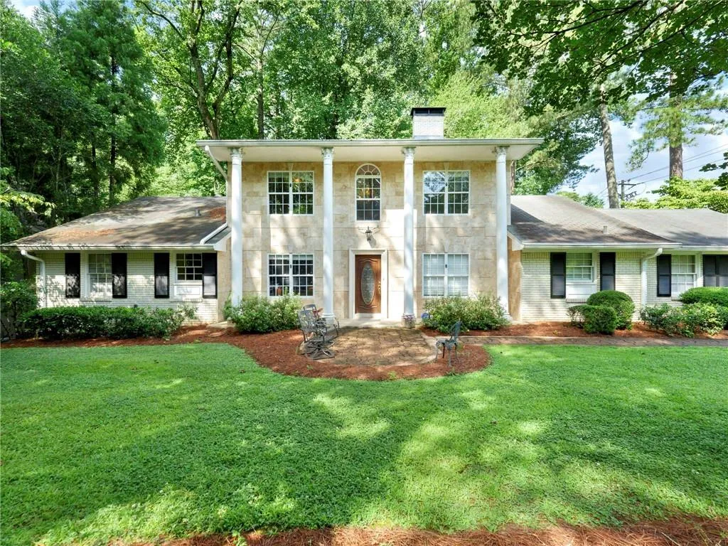 7000 Brandon Mill Road, Atlanta, Georgia 30328, 5 Bedrooms Bedrooms, ,4 BathroomsBathrooms,Residential,Sold,7000 Brandon Mill Road,6914970