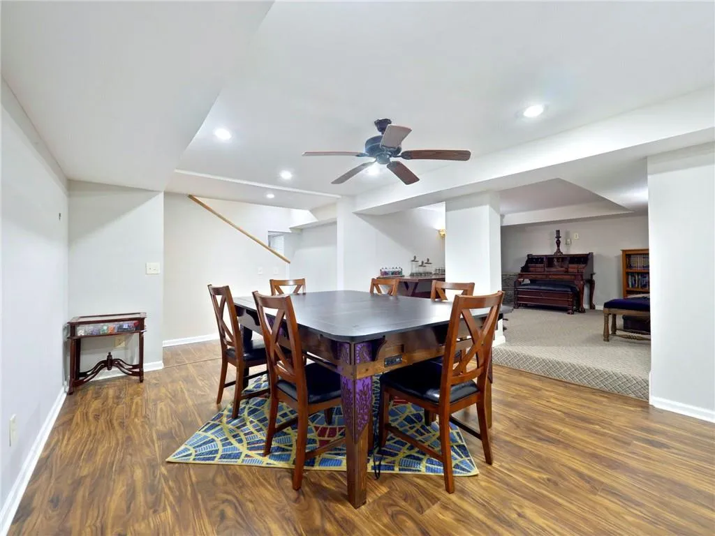 7000 Brandon Mill Road, Atlanta, Georgia 30328, 5 Bedrooms Bedrooms, ,4 BathroomsBathrooms,Residential,Sold,7000 Brandon Mill Road,6914970