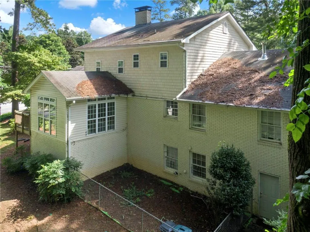 7000 Brandon Mill Road, Atlanta, Georgia 30328, 5 Bedrooms Bedrooms, ,4 BathroomsBathrooms,Residential,Sold,7000 Brandon Mill Road,6914970