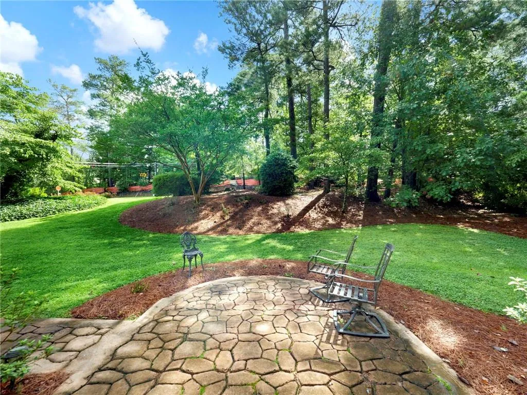 7000 Brandon Mill Road, Atlanta, Georgia 30328, 5 Bedrooms Bedrooms, ,4 BathroomsBathrooms,Residential,Sold,7000 Brandon Mill Road,6914970
