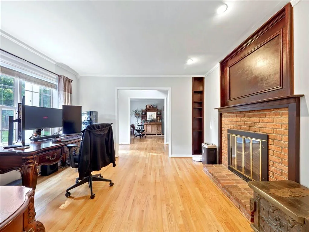 7000 Brandon Mill Road, Atlanta, Georgia 30328, 5 Bedrooms Bedrooms, ,4 BathroomsBathrooms,Residential,Sold,7000 Brandon Mill Road,6914970