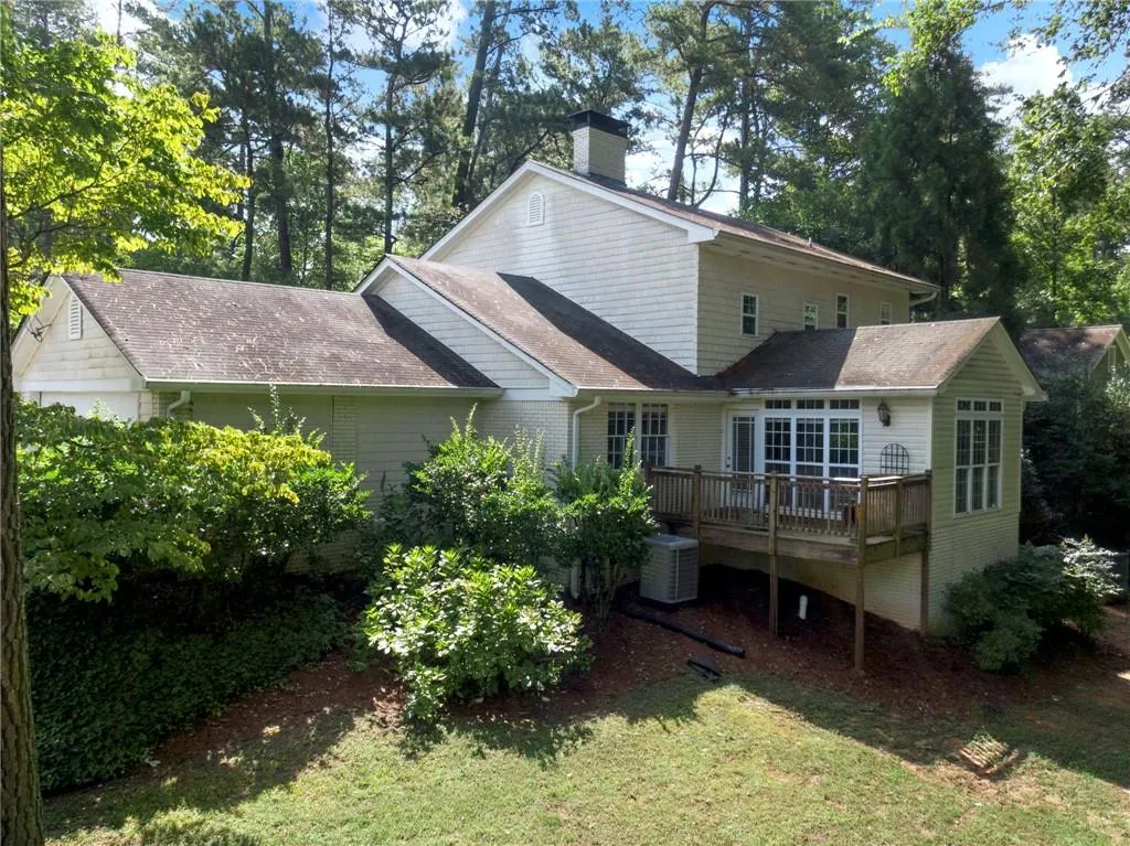 7000 Brandon Mill Road, Atlanta, Georgia 30328, 5 Bedrooms Bedrooms, ,4 BathroomsBathrooms,Residential,Sold,7000 Brandon Mill Road,6914970