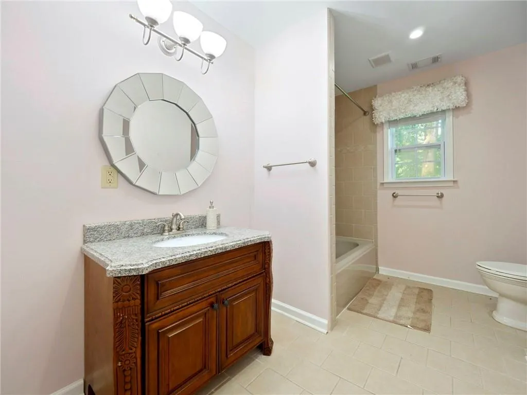 7000 Brandon Mill Road, Atlanta, Georgia 30328, 5 Bedrooms Bedrooms, ,4 BathroomsBathrooms,Residential,Sold,7000 Brandon Mill Road,6914970