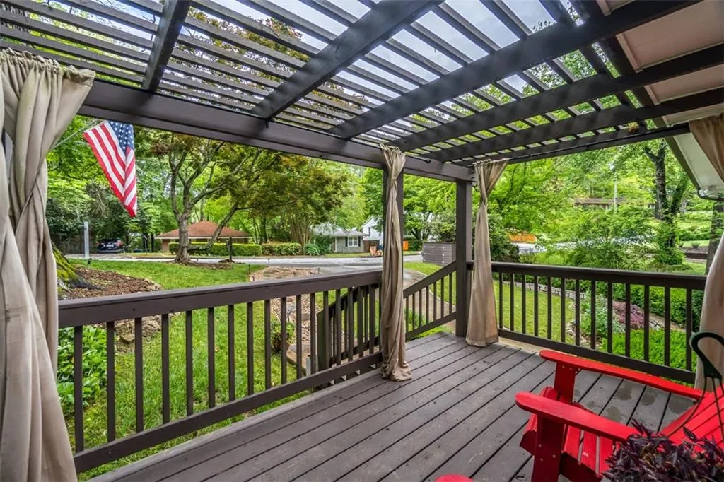 2113 Arlington Avenue, Atlanta, Georgia 30324, 3 Bedrooms Bedrooms, ,2 BathroomsBathrooms,Residential,Sold,2113 Arlington Avenue,6002217