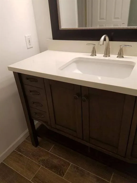 6700 Roswell Road Unit 30f, Sandy Springs, Georgia 30328, 2 Bedrooms Bedrooms, ,1 BathroomBathrooms,Residential,Sold,6700 Roswell Road Unit 30f,5828015