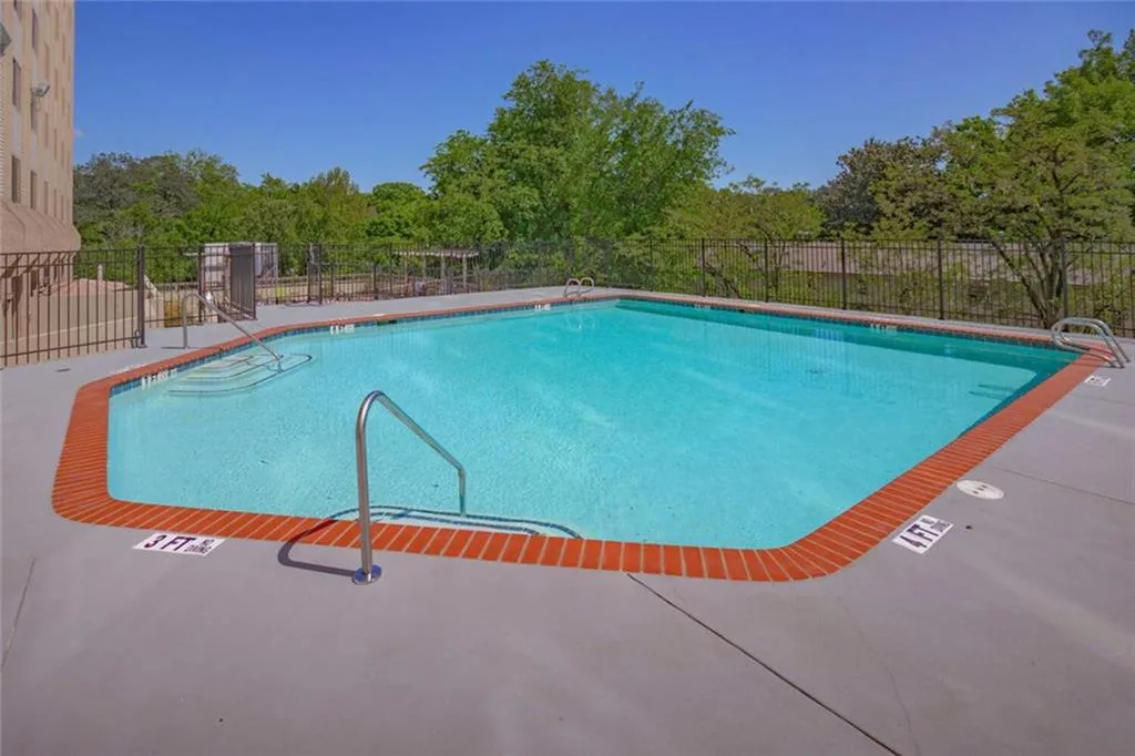 2479 Peachtree Road Ne Unit 1703, Atlanta, Georgia 30305, 1 Bedroom Bedrooms, ,1 BathroomBathrooms,Residential,For Sale,2479 Peachtree Road Ne Unit 1703,7644912