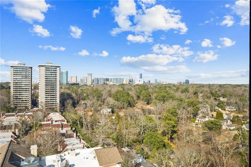 2479 Peachtree Road Ne Unit 1703, Atlanta, Georgia 30305, 1 Bedroom Bedrooms, ,1 BathroomBathrooms,Residential,For Sale,2479 Peachtree Road Ne Unit 1703,7644912