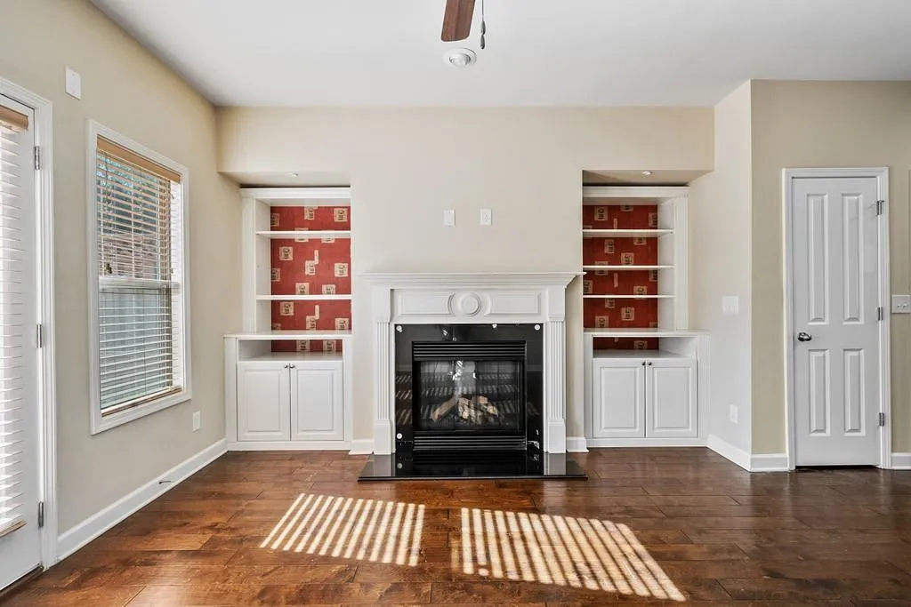 7465 Highland Bluff, Sandy Springs, Georgia 30328, 3 Bedrooms Bedrooms, ,3 BathroomsBathrooms,Residential,Sold,7465 Highland Bluff,6813374