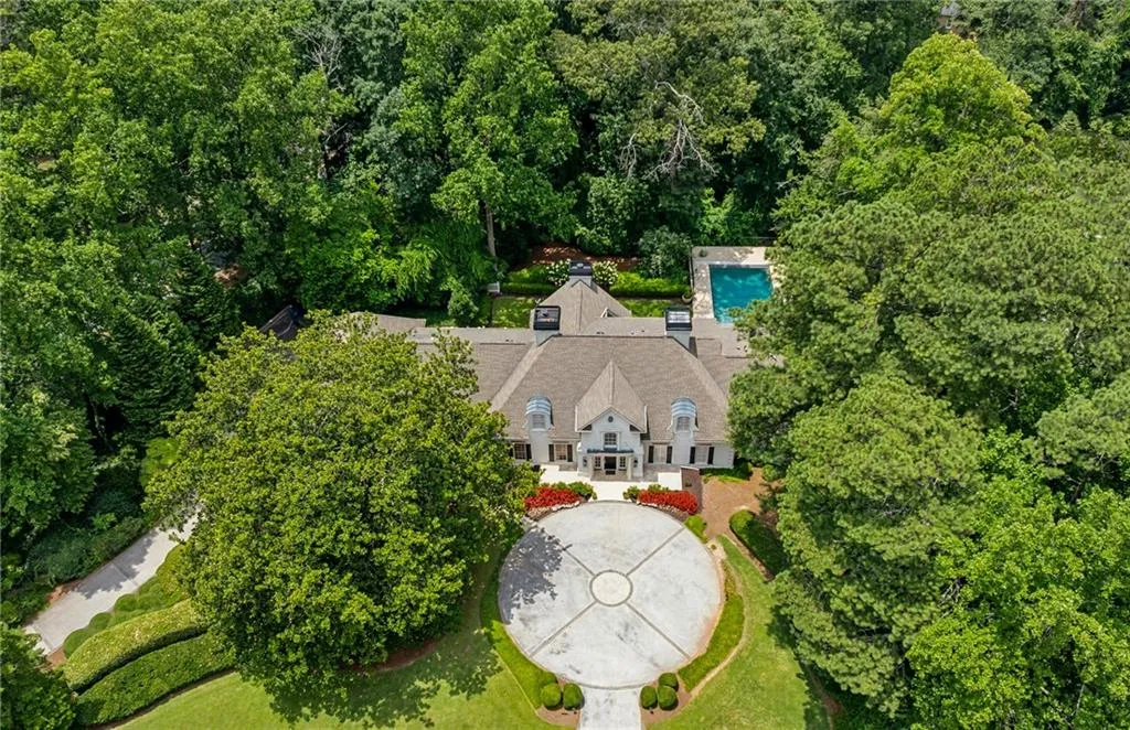3460 Paces Valley Road Nw, Atlanta, Georgia 30327, 5 Bedrooms Bedrooms, ,4 BathroomsBathrooms,Residential,For Sale,3460 Paces Valley Road Nw,7613103