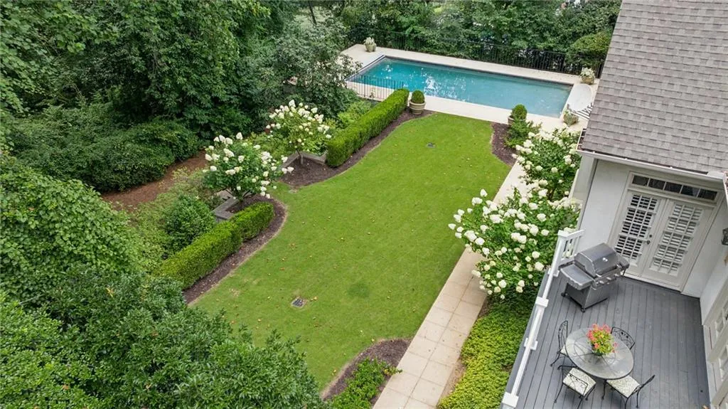 3460 Paces Valley Road Nw, Atlanta, Georgia 30327, 5 Bedrooms Bedrooms, ,4 BathroomsBathrooms,Residential,For Sale,3460 Paces Valley Road Nw,7613103