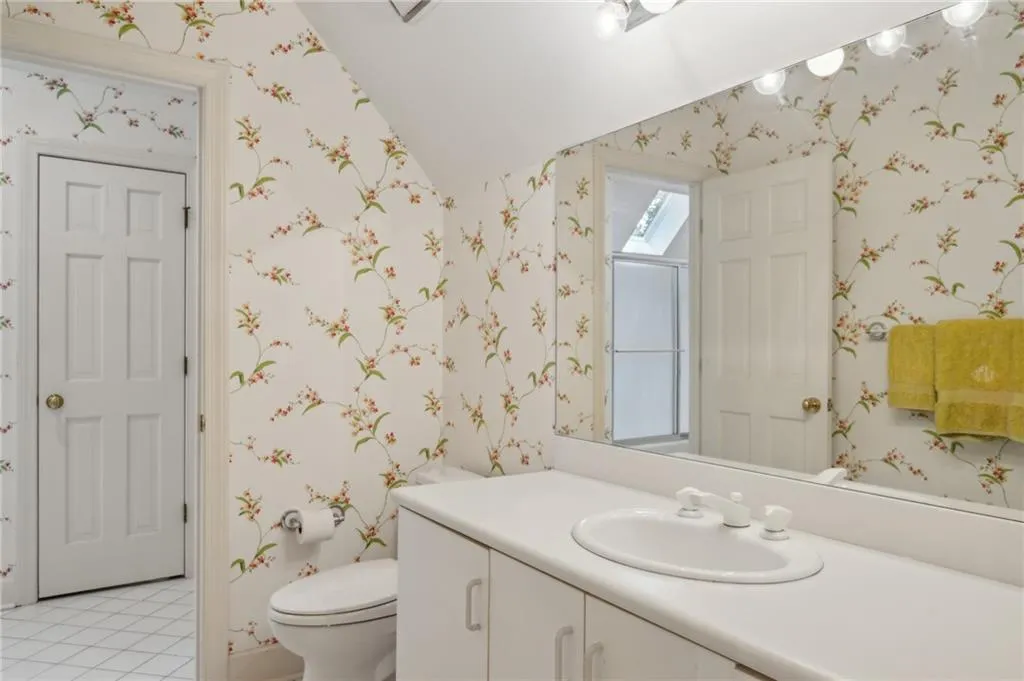 Jack & Jill Bath