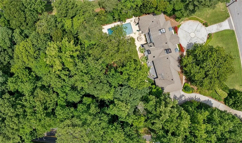 3460 Paces Valley Road Nw, Atlanta, Georgia 30327, 5 Bedrooms Bedrooms, ,4 BathroomsBathrooms,Residential,For Sale,3460 Paces Valley Road Nw,7613103