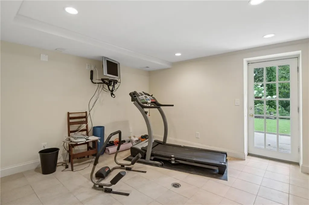 3460 Paces Valley Road Nw, Atlanta, Georgia 30327, 5 Bedrooms Bedrooms, ,4 BathroomsBathrooms,Residential,For Sale,3460 Paces Valley Road Nw,7613103