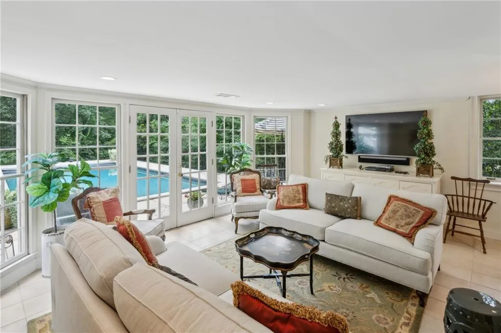 Sunny living area on the terrace level