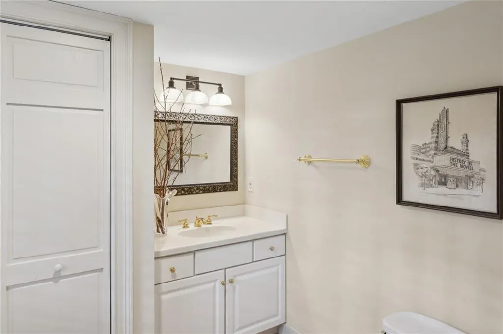 Terrace level bath